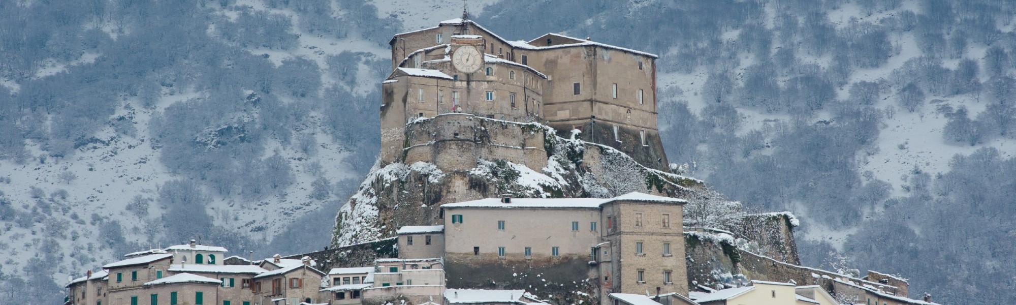 Italy castle hero image